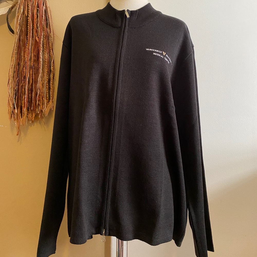 🆕 Vanderbilt Black Zip Up Sweater- XL